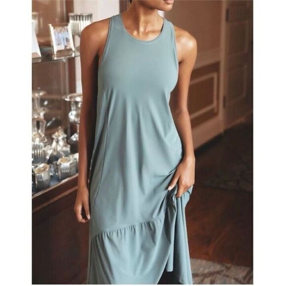 Sweaty Betty Explorer Ace Blue Athletic Lightweight Midi Dress NWT Size Medium - Picture 1 of 8